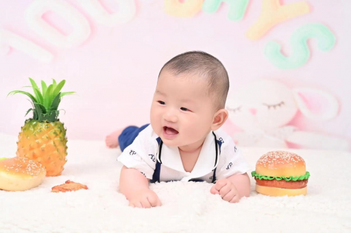 滑县宝宝眼角红血丝 滑县宝宝眼角红血丝